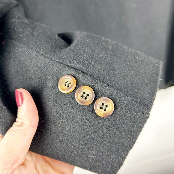 L.L. Bean Cashmere Wool Blend Blazer โ Classic Black,โ Size 8 Regular - Picture 9 of 10